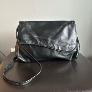 Vintage Black Leather Flap Closure Pouch Shoulder Bag